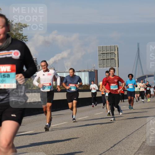 03.10.2025 - Köhlbrandbrückenlauf Luisa Fischer http://msf.ph/oto/9012132 03.10.2025 10:54:58 Position 3 3006 meine-sportfotos.de