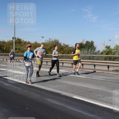 03.10.2025 - Köhlbrandbrückenlauf Julia Fischer http://msf.ph/oto/9012138 03.10.2025 13:01:52 Position 3 4333 meine-sportfotos.de