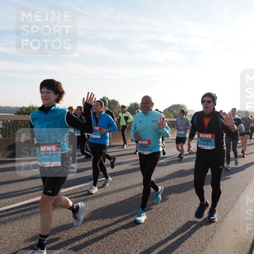 03.10.2025 - Köhlbrandbrückenlauf Fabian Wolf http://msf.ph/oto/9012156 03.10.2025 09:22:57 Position 3 2119, 1861, 3116 meine-sportfotos.de
