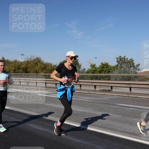 03.10.2025 - Köhlbrandbrückenlauf Julia Fischer http://msf.ph/oto/9012191 03.10.2025 13:02:06 Position 3 542, 4746 meine-sportfotos.de