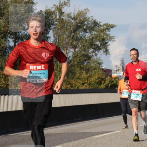 03.10.2025 - Köhlbrandbrückenlauf Luisa Fischer http://msf.ph/oto/9012193 03.10.2025 10:55:04 Position 3 3738, 1375 meine-sportfotos.de