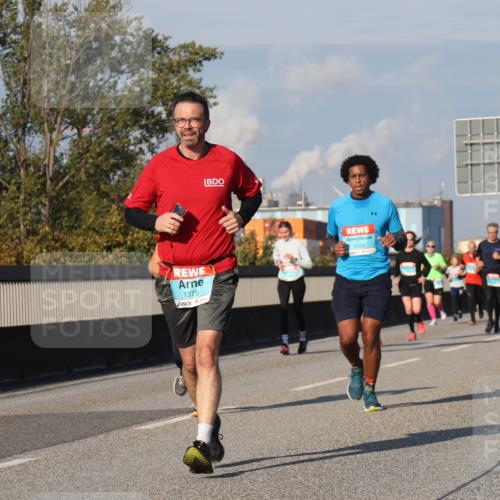 03.10.2025 - Köhlbrandbrückenlauf Luisa Fischer http://msf.ph/oto/9012206 03.10.2025 10:55:05 Position 3 1375, 3123 meine-sportfotos.de