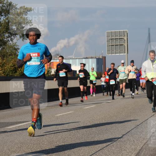 03.10.2025 - Köhlbrandbrückenlauf Luisa Fischer http://msf.ph/oto/9012219 03.10.2025 10:55:06 Position 3 1343, 3123, 1367 meine-sportfotos.de