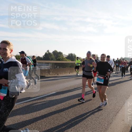 03.10.2025 - Köhlbrandbrückenlauf Fabian Wolf http://msf.ph/oto/9012233 03.10.2025 09:22:59 Position 3 3150, 2349 meine-sportfotos.de