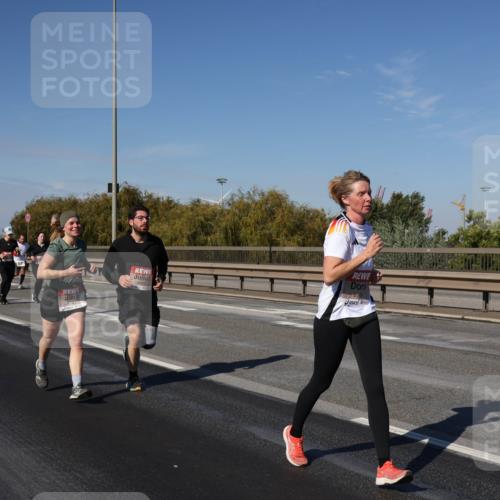 03.10.2025 - Köhlbrandbrückenlauf Julia Fischer http://msf.ph/oto/9012237 03.10.2025 13:02:17 Position 3 65 meine-sportfotos.de