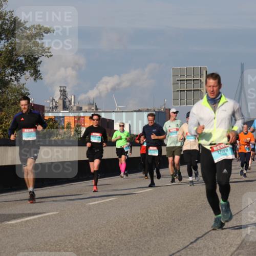 03.10.2025 - Köhlbrandbrückenlauf Luisa Fischer http://msf.ph/oto/9012250 03.10.2025 10:55:09 Position 3  meine-sportfotos.de