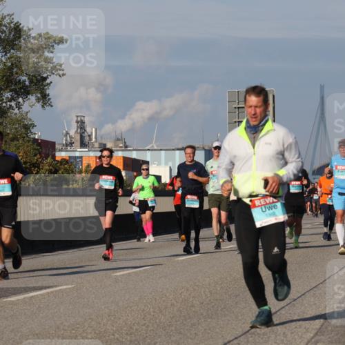 03.10.2025 - Köhlbrandbrückenlauf Luisa Fischer http://msf.ph/oto/9012254 03.10.2025 10:55:10 Position 3 1367 meine-sportfotos.de