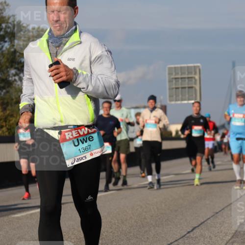 03.10.2025 - Köhlbrandbrückenlauf Luisa Fischer http://msf.ph/oto/9012277 03.10.2025 10:55:12 Position 3 1367 meine-sportfotos.de
