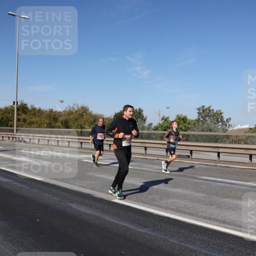 03.10.2025 - Köhlbrandbrückenlauf Julia Fischer http://msf.ph/oto/9012292 03.10.2025 13:02:29 Position 3  meine-sportfotos.de