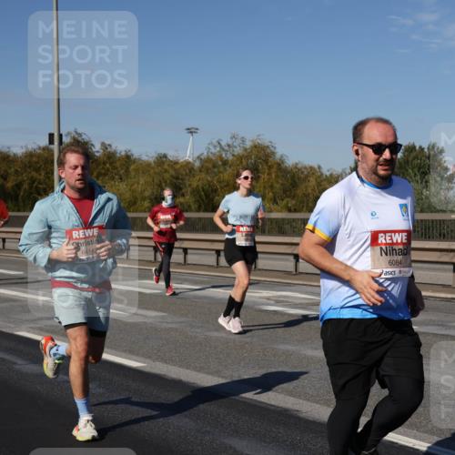 03.10.2025 - Köhlbrandbrückenlauf Julia Fischer http://msf.ph/oto/9012311 03.10.2025 13:02:35 Position 3 6414, 6084 meine-sportfotos.de