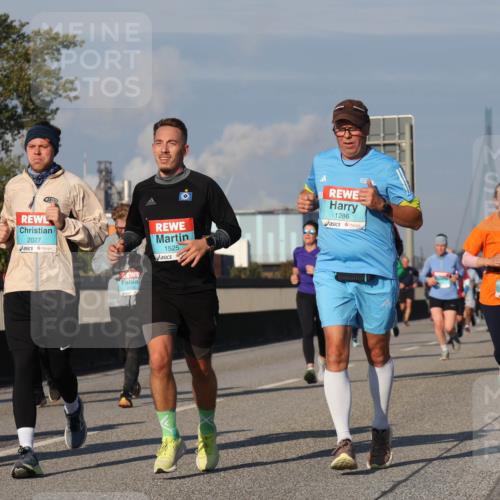 03.10.2025 - Köhlbrandbrückenlauf Luisa Fischer http://msf.ph/oto/9012318 03.10.2025 10:55:15 Position 3 2027, 2890, 1525, 1286 meine-sportfotos.de