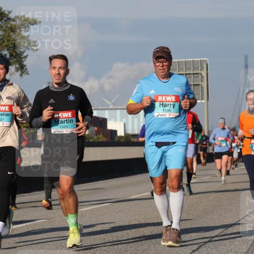 03.10.2025 - Köhlbrandbrückenlauf Luisa Fischer http://msf.ph/oto/9012320 03.10.2025 10:55:16 Position 3 2027, 1525, 1286, 1858 meine-sportfotos.de