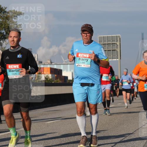 03.10.2025 - Köhlbrandbrückenlauf Luisa Fischer http://msf.ph/oto/9012323 03.10.2025 10:55:16 Position 3 2027, 1525, 1286, 1858 meine-sportfotos.de