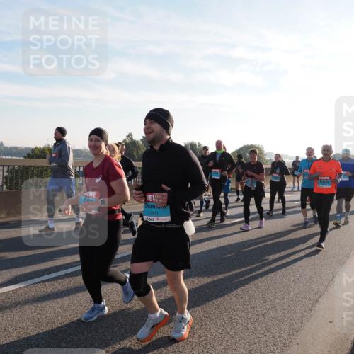 03.10.2025 - Köhlbrandbrückenlauf Fabian Wolf http://msf.ph/oto/9012361 03.10.2025 09:23:03 Position 3 2071 meine-sportfotos.de