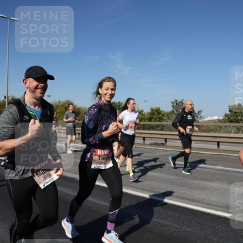 03.10.2025 - Köhlbrandbrückenlauf Julia Fischer http://msf.ph/oto/9012367 03.10.2025 13:02:48 Position 3 6600, 597 meine-sportfotos.de