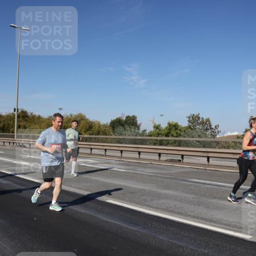 03.10.2025 - Köhlbrandbrückenlauf Julia Fischer http://msf.ph/oto/9012379 03.10.2025 13:02:50 Position 3  meine-sportfotos.de