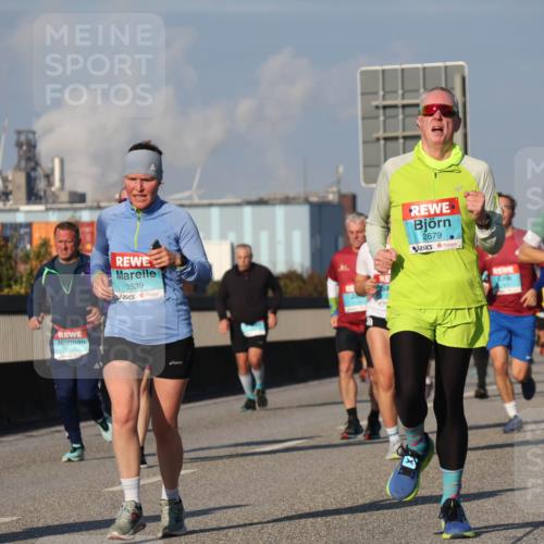 03.10.2025 - Köhlbrandbrückenlauf Luisa Fischer http://msf.ph/oto/9012383 03.10.2025 10:55:22 Position 3 1005, 3539, 2679, 3709 meine-sportfotos.de