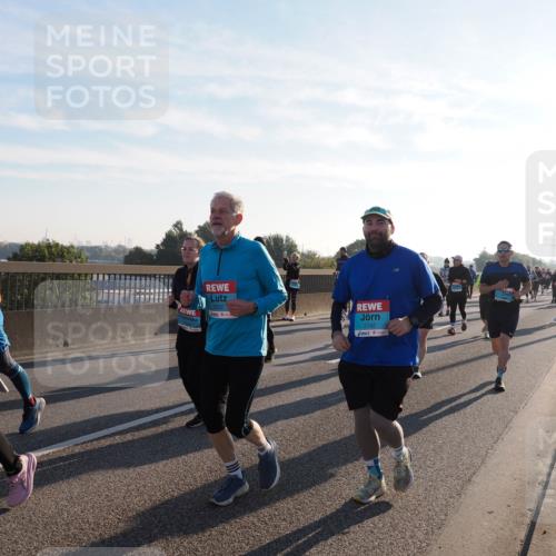 03.10.2025 - Köhlbrandbrückenlauf Fabian Wolf http://msf.ph/oto/9012402 03.10.2025 09:23:06 Position 3 2037, 2142 meine-sportfotos.de