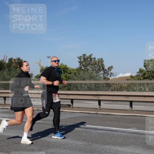 03.10.2025 - Köhlbrandbrückenlauf Julia Fischer http://msf.ph/oto/9012425 03.10.2025 13:02:59 Position 3  meine-sportfotos.de