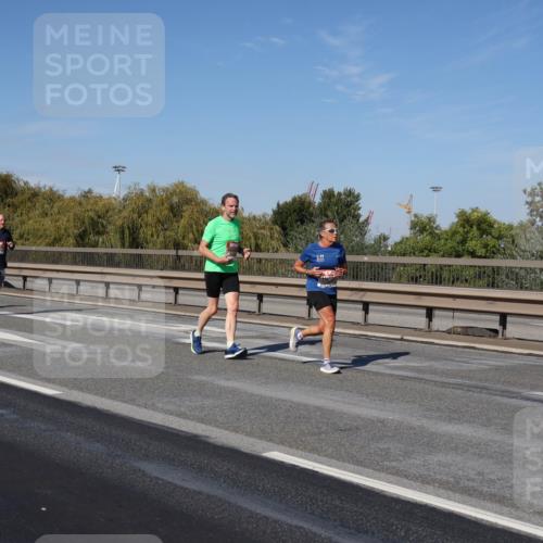 03.10.2025 - Köhlbrandbrückenlauf Julia Fischer http://msf.ph/oto/9012437 03.10.2025 13:03:01 Position 3  meine-sportfotos.de