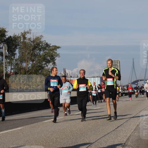 03.10.2025 - Köhlbrandbrückenlauf Luisa Fischer http://msf.ph/oto/9012474 03.10.2025 10:55:31 Position 3  meine-sportfotos.de