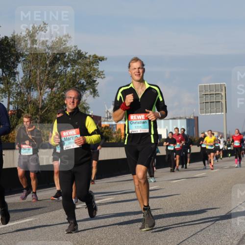 03.10.2025 - Köhlbrandbrückenlauf Luisa Fischer http://msf.ph/oto/9012489 03.10.2025 10:55:33 Position 3 1558, 1464, 1201 meine-sportfotos.de