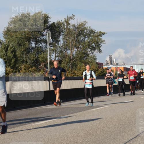 03.10.2025 - Köhlbrandbrückenlauf Luisa Fischer http://msf.ph/oto/9012522 03.10.2025 10:55:36 Position 3  meine-sportfotos.de