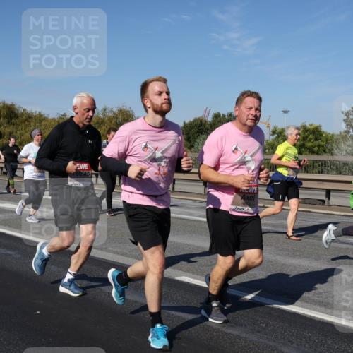 03.10.2025 - Köhlbrandbrückenlauf Julia Fischer http://msf.ph/oto/9012549 03.10.2025 13:03:22 Position 3 5449, 5873 meine-sportfotos.de