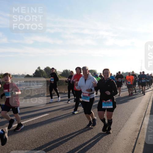 03.10.2025 - Köhlbrandbrückenlauf Fabian Wolf http://msf.ph/oto/9012563 03.10.2025 09:23:21 Position 3 2436, 2116 meine-sportfotos.de