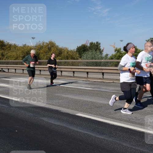03.10.2025 - Köhlbrandbrückenlauf Julia Fischer http://msf.ph/oto/9012564 03.10.2025 13:03:24 Position 3  meine-sportfotos.de