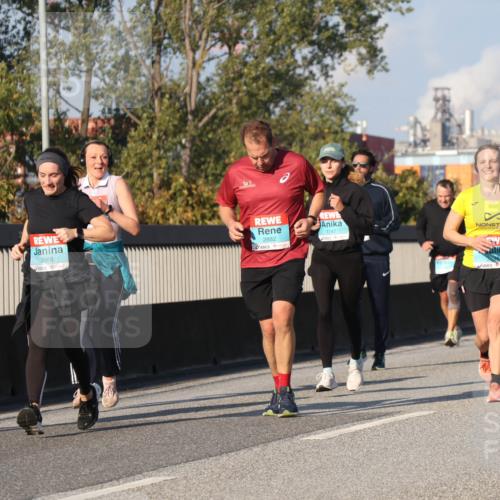 03.10.2025 - Köhlbrandbrückenlauf Luisa Fischer http://msf.ph/oto/9012573 03.10.2025 10:55:40 Position 3 3068, 2882, 1747, 3524 meine-sportfotos.de