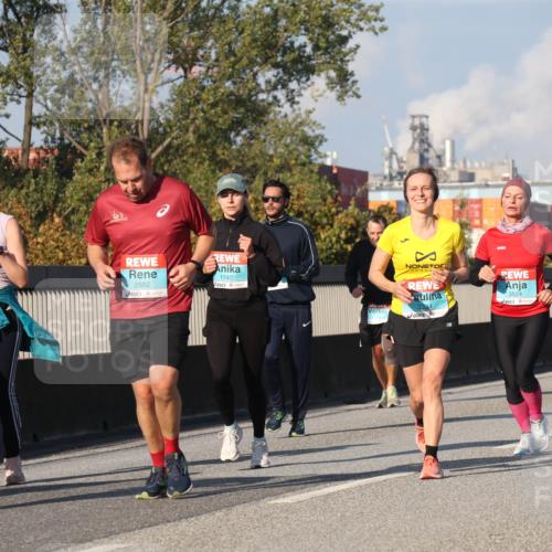 03.10.2025 - Köhlbrandbrückenlauf Luisa Fischer http://msf.ph/oto/9012582 03.10.2025 10:55:41 Position 3 3818, 2882, 1747, 3334, 3524 meine-sportfotos.de