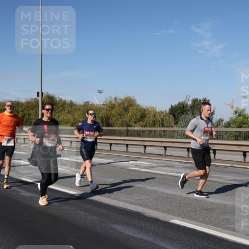 03.10.2025 - Köhlbrandbrückenlauf Julia Fischer http://msf.ph/oto/9012588 03.10.2025 13:03:31 Position 3  meine-sportfotos.de