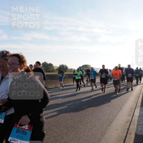 03.10.2025 - Köhlbrandbrückenlauf Fabian Wolf http://msf.ph/oto/9012591 03.10.2025 09:23:22 Position 3 2436, 2116 meine-sportfotos.de