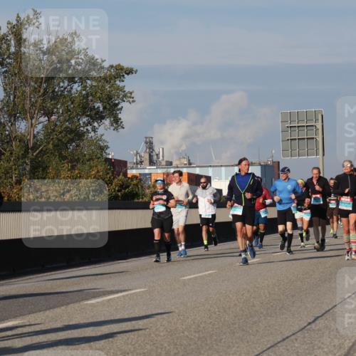 03.10.2025 - Köhlbrandbrückenlauf Luisa Fischer http://msf.ph/oto/9012627 03.10.2025 10:55:45 Position 3  meine-sportfotos.de