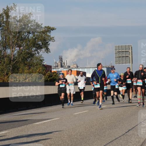 03.10.2025 - Köhlbrandbrückenlauf Luisa Fischer http://msf.ph/oto/9012629 03.10.2025 10:55:45 Position 3  meine-sportfotos.de