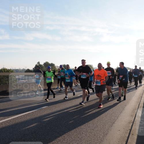 03.10.2025 - Köhlbrandbrückenlauf Fabian Wolf http://msf.ph/oto/9012634 03.10.2025 09:23:24 Position 3  meine-sportfotos.de