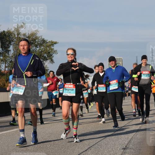 03.10.2025 - Köhlbrandbrückenlauf Luisa Fischer http://msf.ph/oto/9012691 03.10.2025 10:55:51 Position 3 1307, 1636, 1192 meine-sportfotos.de