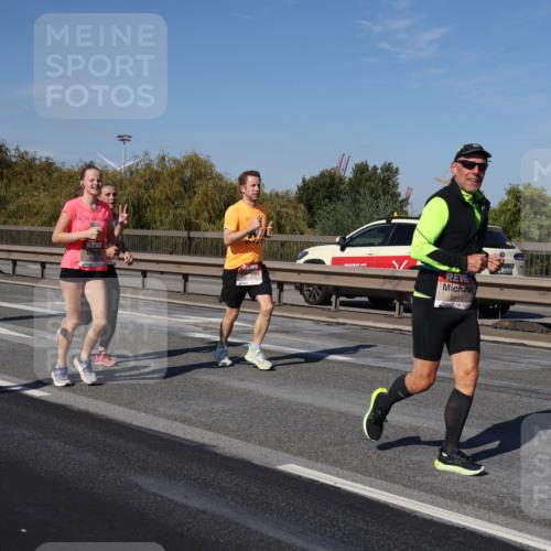 03.10.2025 - Köhlbrandbrückenlauf Julia Fischer http://msf.ph/oto/9012692 03.10.2025 13:03:56 Position 3 5160, 1122 meine-sportfotos.de