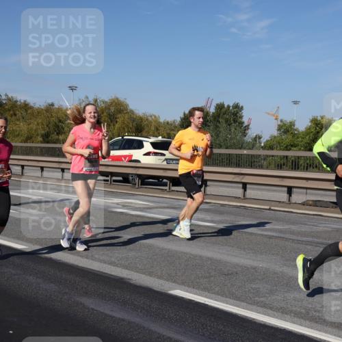 03.10.2025 - Köhlbrandbrückenlauf Julia Fischer http://msf.ph/oto/9012697 03.10.2025 13:03:56 Position 3 1122, 5160 meine-sportfotos.de