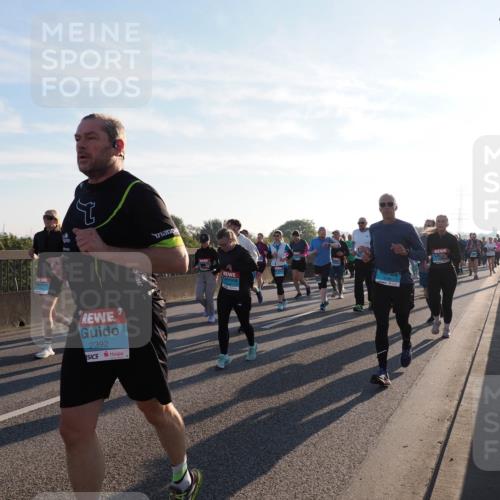 03.10.2025 - Köhlbrandbrückenlauf Fabian Wolf http://msf.ph/oto/9012709 03.10.2025 09:23:26 Position 3 2392 meine-sportfotos.de