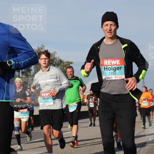 03.10.2025 - Köhlbrandbrückenlauf Luisa Fischer http://msf.ph/oto/9012731 03.10.2025 10:55:55 Position 3 37, 3202, 14, 1093, 2040, 2711, 1192 meine-sportfotos.de