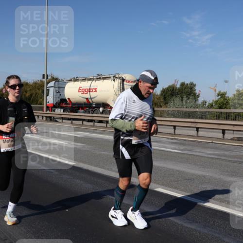 03.10.2025 - Köhlbrandbrückenlauf Julia Fischer http://msf.ph/oto/9012761 03.10.2025 13:04:04 Position 3 5265, 994 meine-sportfotos.de
