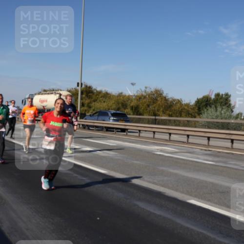 03.10.2025 - Köhlbrandbrückenlauf Julia Fischer http://msf.ph/oto/9012773 03.10.2025 13:04:06 Position 3  meine-sportfotos.de