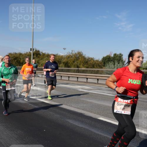 03.10.2025 - Köhlbrandbrückenlauf Julia Fischer http://msf.ph/oto/9012781 03.10.2025 13:04:07 Position 3 6221 meine-sportfotos.de
