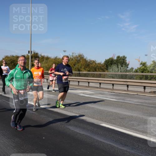03.10.2025 - Köhlbrandbrückenlauf Julia Fischer http://msf.ph/oto/9012784 03.10.2025 13:04:08 Position 3  meine-sportfotos.de
