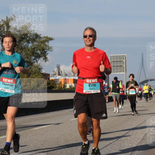 03.10.2025 - Köhlbrandbrückenlauf Luisa Fischer http://msf.ph/oto/9012797 03.10.2025 10:56:01 Position 3 3200, 3201 meine-sportfotos.de