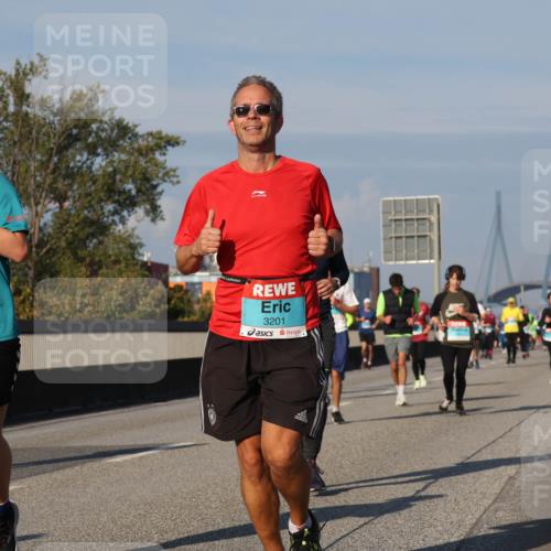 03.10.2025 - Köhlbrandbrückenlauf Luisa Fischer http://msf.ph/oto/9012800 03.10.2025 10:56:01 Position 3 1341, 3200, 3201 meine-sportfotos.de