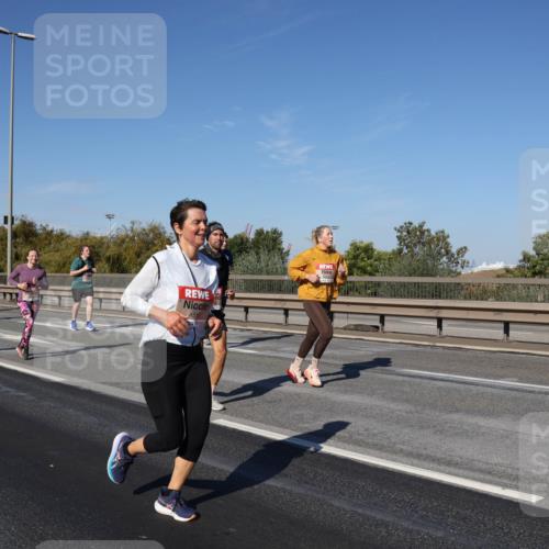 03.10.2025 - Köhlbrandbrückenlauf Julia Fischer http://msf.ph/oto/9012822 03.10.2025 13:04:15 Position 3 4519 meine-sportfotos.de