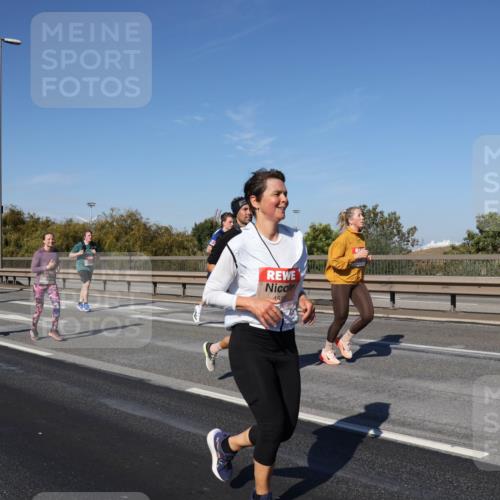 03.10.2025 - Köhlbrandbrückenlauf Julia Fischer http://msf.ph/oto/9012823 03.10.2025 13:04:16 Position 3 451 meine-sportfotos.de